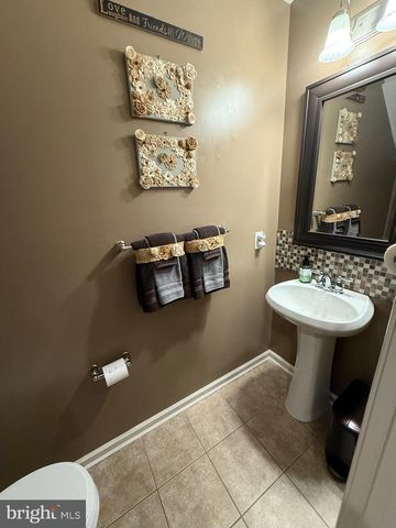 7136 DANIEL JOHN DR, Elkridge, MD 21075