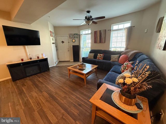 7136 DANIEL JOHN DR, Elkridge, MD 21075