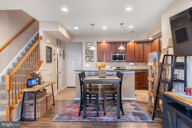 7136 DANIEL JOHN DR, Elkridge, MD 21075