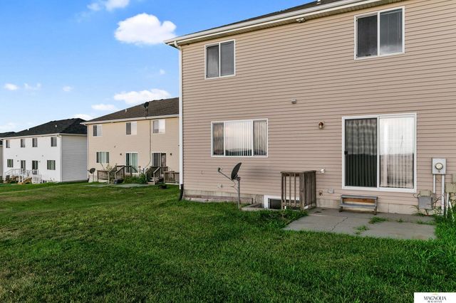 7240 Dorchester Court, Lincoln, NE 68521