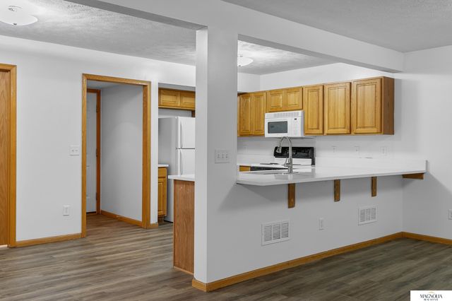 7240 Dorchester Court, Lincoln, NE 68521