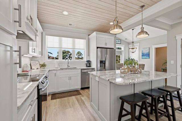 213 6th Ave. N, North Myrtle Beach, SC 29582