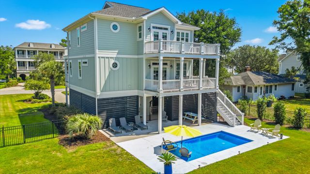 213 6th Ave. N, North Myrtle Beach, SC 29582