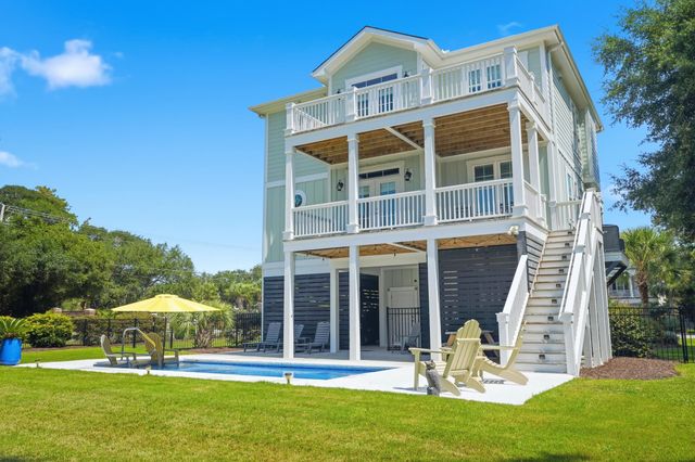 213 6th Ave. N, North Myrtle Beach, SC 29582