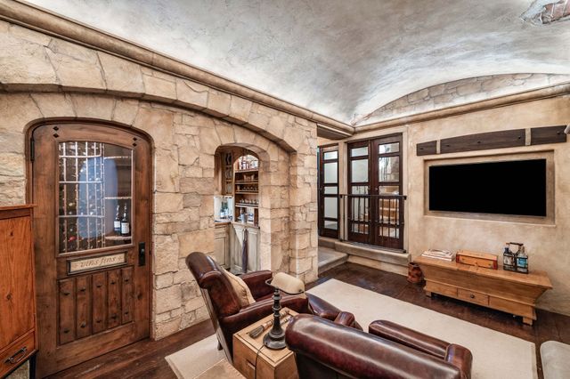 359 Beacon Street 2, Boston, MA 02116