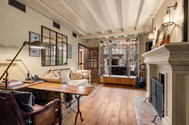 359 Beacon Street 2, Boston, MA 02116