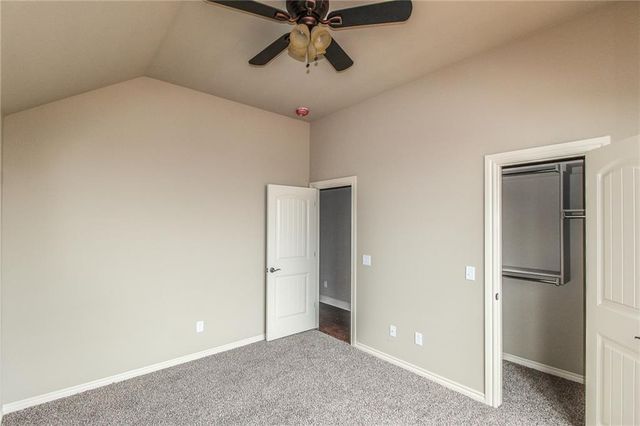 3300 Valley Hollow, Norman, OK 73071