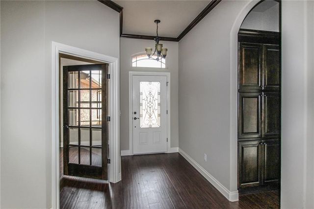 3300 Valley Hollow, Norman, OK 73071