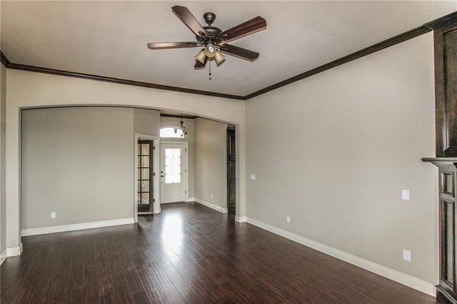 3300 Valley Hollow, Norman, OK 73071