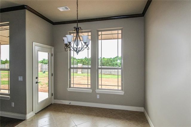 3300 Valley Hollow, Norman, OK 73071