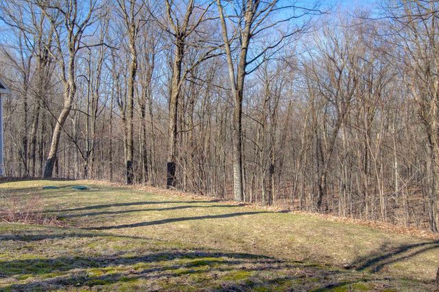 47 Lovers Lane, Grand Isle, VT 05458