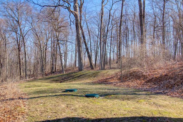47 Lovers Lane, Grand Isle, VT 05458