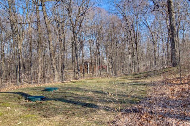 47 Lovers Lane, Grand Isle, VT 05458
