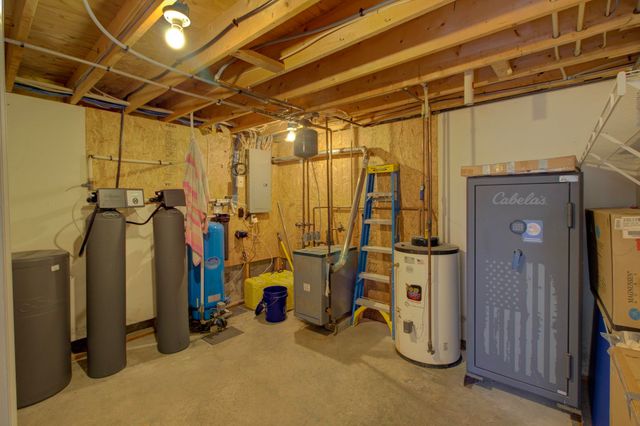 47 Lovers Lane, Grand Isle, VT 05458