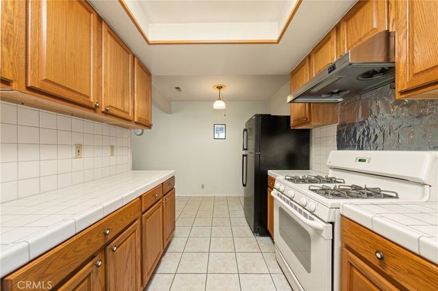 406 Genoa Street B, Monrovia, CA 91016