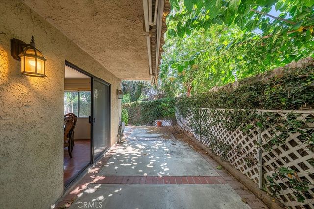 406 Genoa Street B, Monrovia, CA 91016