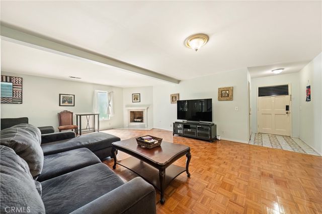 406 Genoa Street B, Monrovia, CA 91016