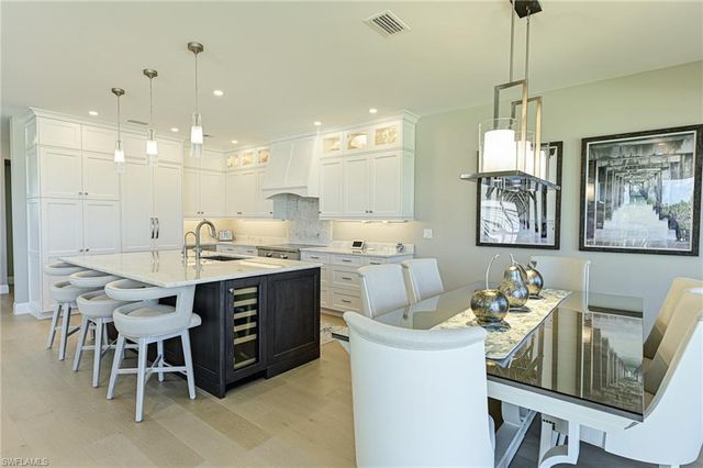 143 Barefoot CIR # 5, Bonita Springs, FL 34134