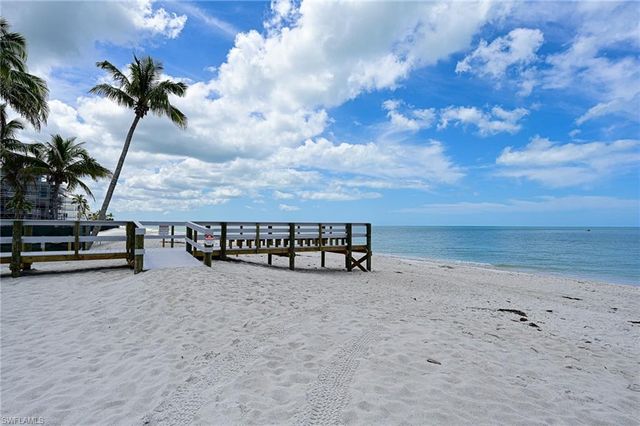 143 Barefoot CIR # 5, Bonita Springs, FL 34134