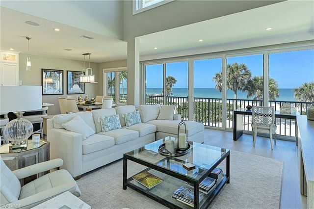 143 Barefoot CIR # 5, Bonita Springs, FL 34134