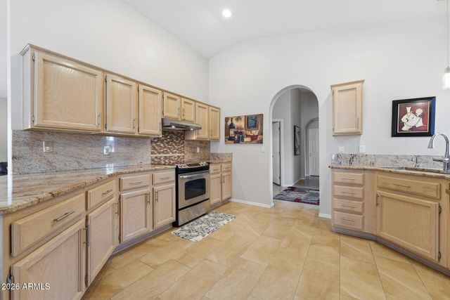 26421 S HOWARD Drive, Sun Lakes, AZ 85248