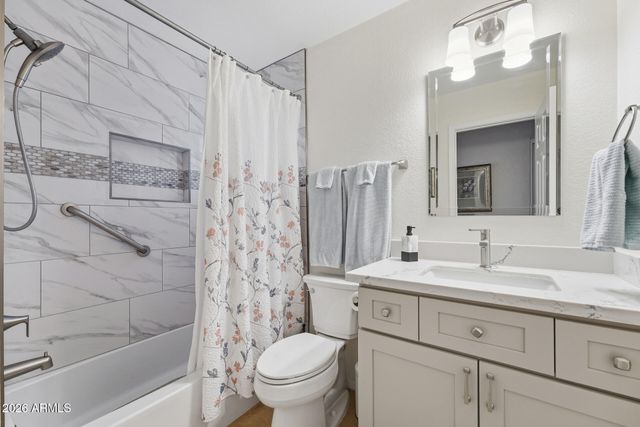 26421 S HOWARD Drive, Sun Lakes, AZ 85248