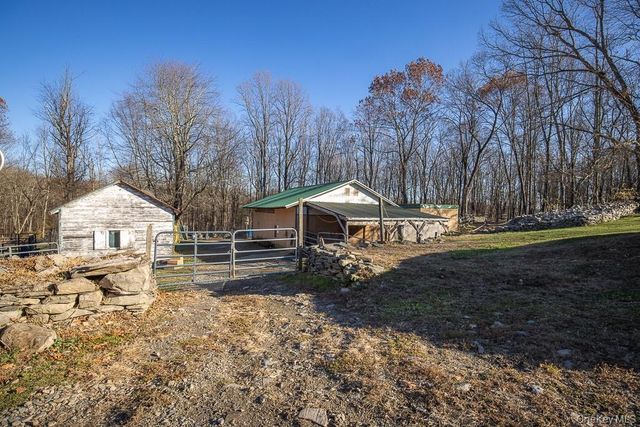 355 Fosler Road, Wallkill, NY 12589