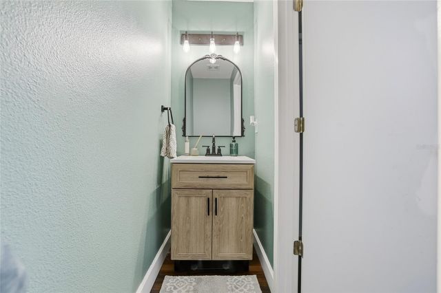 11235 CLAYRIDGE DRIVE, Tampa, FL 33635