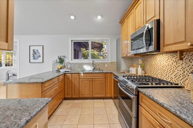 18255 McCoy Avenue, Saratoga, CA 95070