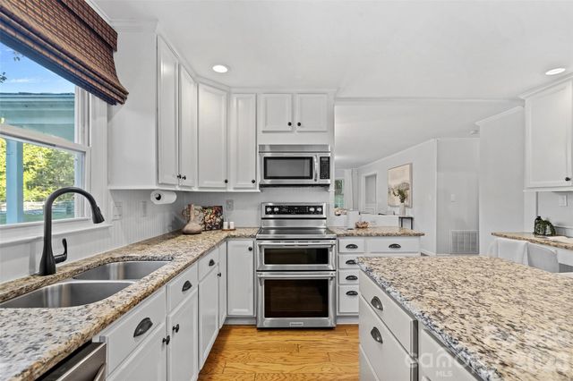 8609 Laurelwood Lane 20 Providence Rd Est OPCA, Waxhaw, NC 28173