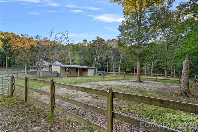 8609 Laurelwood Lane 20 Providence Rd Est OPCA, Waxhaw, NC 28173