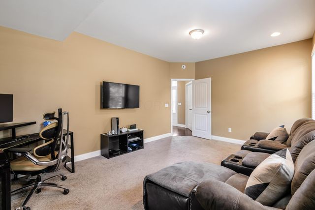 8520 Coldwater Drive, Powell, OH 43065