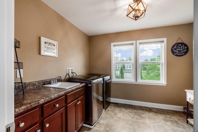 8520 Coldwater Drive, Powell, OH 43065