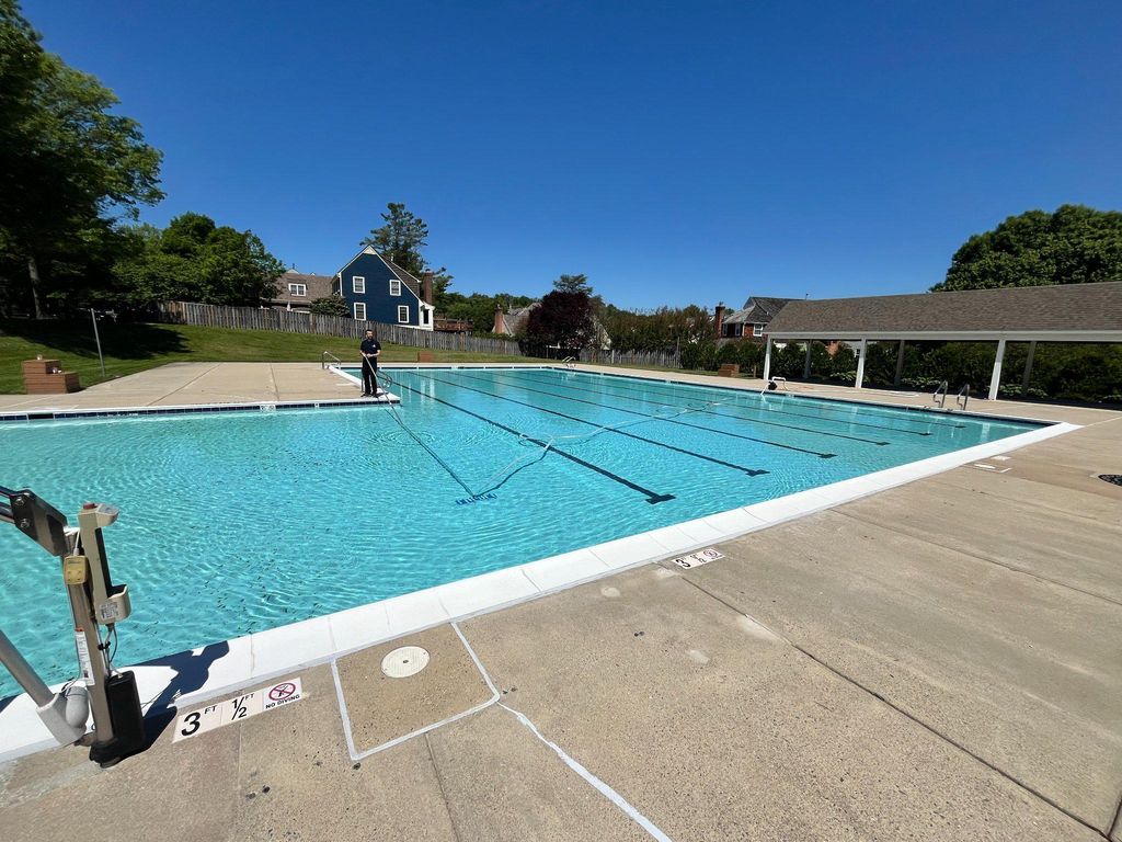 Image 43 of property listing at 124 ENGLEFIELD DR, Gaithersburg, MD 20878