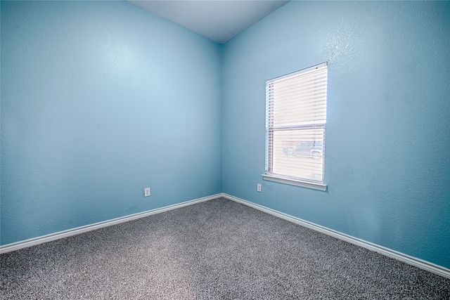 307 W Alene Drive, Mabank, TX 75147