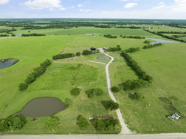 645 County Road 4875, Celeste, TX 75423