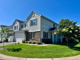 15656 Emerald Drive N 10, Hugo, MN 55038