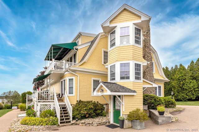 38 Lords Hill Road 8, Stonington, CT 06378