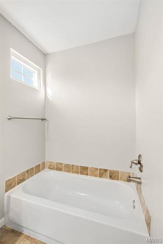 30 Round Table Court, Winfield, MO 63389