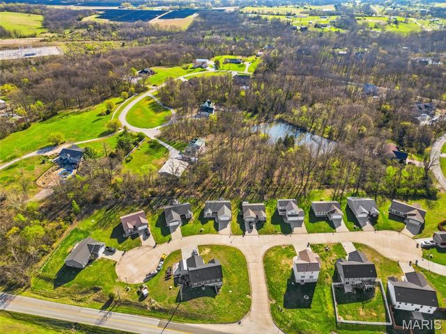 30 Round Table Court, Winfield, MO 63389