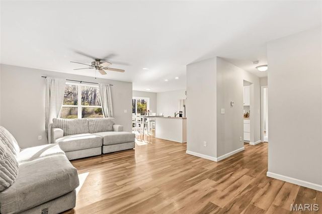 30 Round Table Court, Winfield, MO 63389