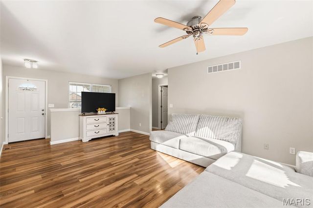 30 Round Table Court, Winfield, MO 63389