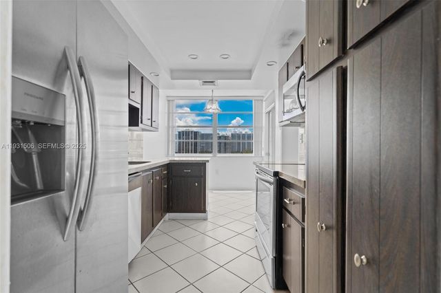 18081 Biscayne Blvd 1205, Aventura, FL 33160