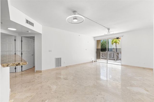 100 Meridian Ave 216, Miami Beach, FL 33139