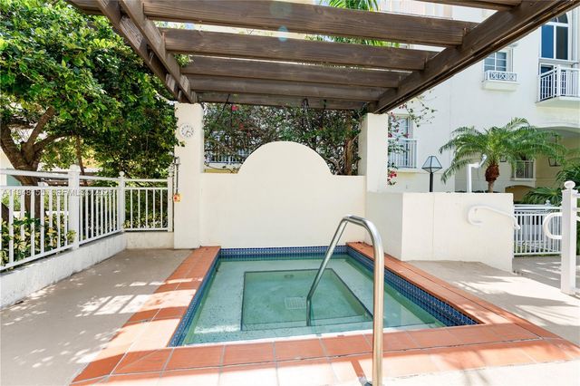 100 Meridian Ave 216, Miami Beach, FL 33139