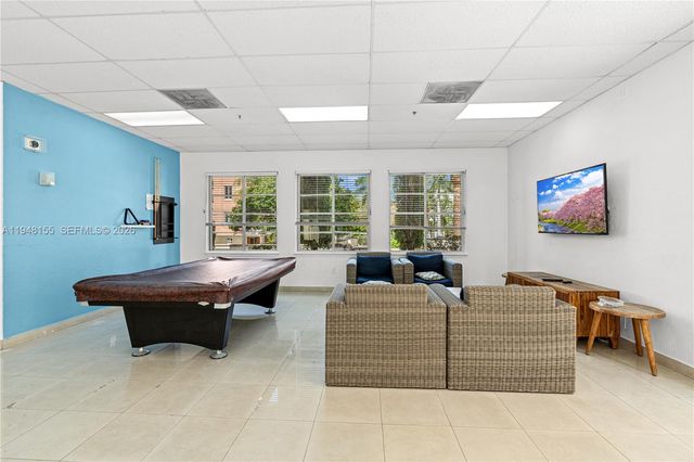 100 Meridian Ave 216, Miami Beach, FL 33139