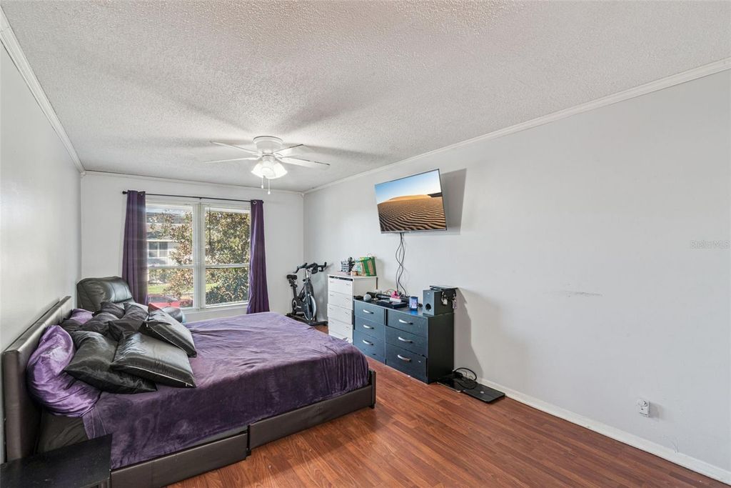 Image 17 of property listing at 1935 CONWAY ROAD 6, Orlando, FL 32812