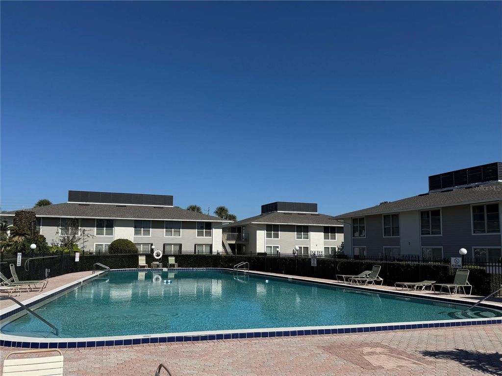 Image 23 of property listing at 1935 CONWAY ROAD 6, Orlando, FL 32812