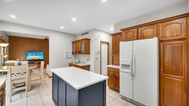 3204 Saddlebrook Crossing, Valparaiso, IN 46385