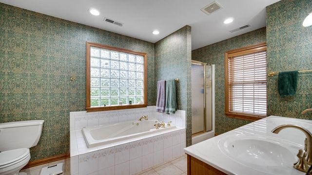 3204 Saddlebrook Crossing, Valparaiso, IN 46385